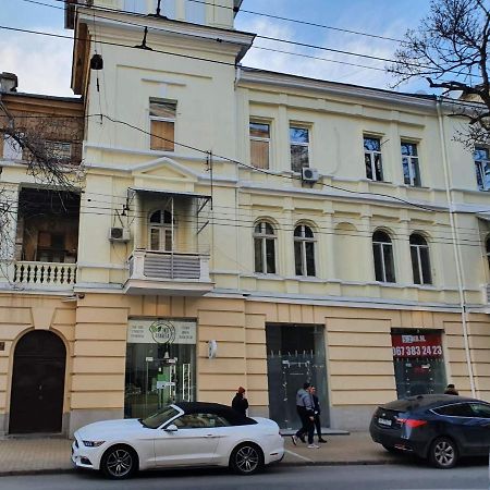 Апартаменты В Центре Одессы 敖德萨 外观 照片